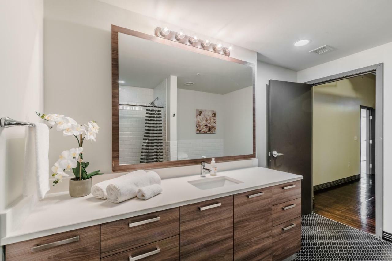 Regal Stays Corporate Apartments - Downtown Dallas Ngoại thất bức ảnh